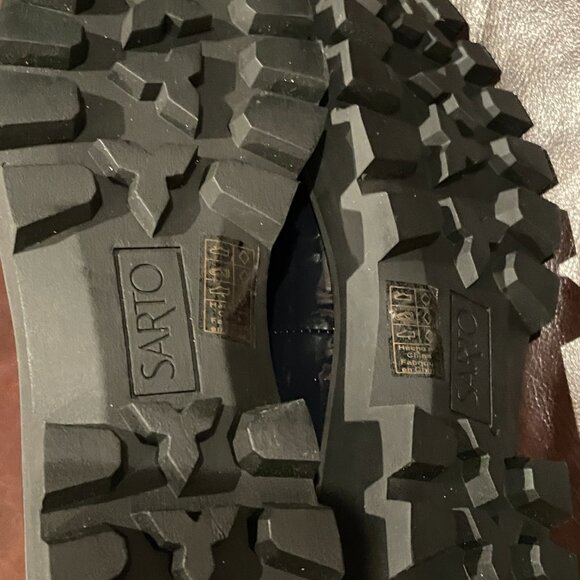 Franco Sarto Women's Carolynn Lug Sole Loafern Navy mismatch size 7/7.5 - Picture 8 of 8